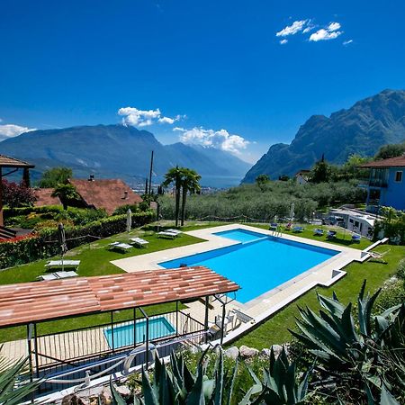 Residence Christina Due Laghi - Happy Rentals Tenno Exterior photo