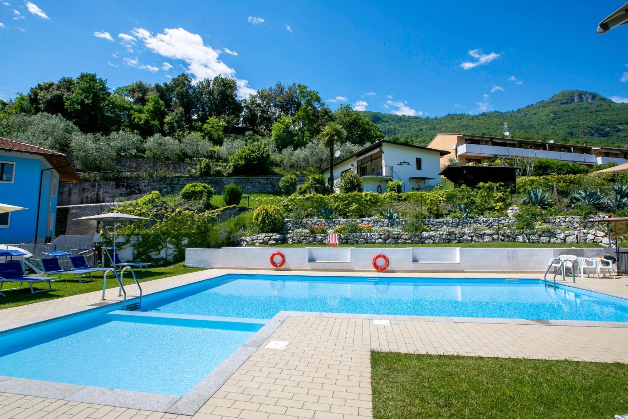 Residence Christina Due Laghi - Happy Rentals Tenno Exterior photo